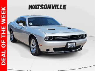 Used 2021 Dodge Challenger SXT image 1