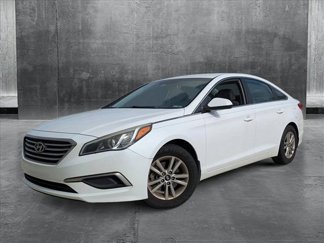 Used 2017 Hyundai Sonata SE w/ Cargo Package image 1