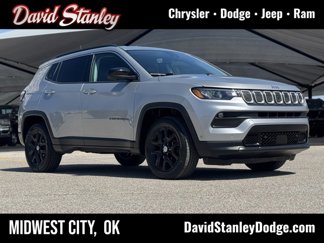 Certified 2022 Jeep Compass Latitude w/ Convenience Group image 1