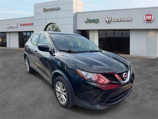 Used 2017 Nissan Rogue Sport S image 1