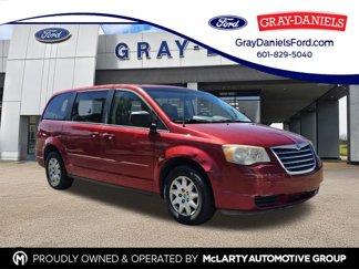 Used 2009 Chrysler Town & Country LX image 1