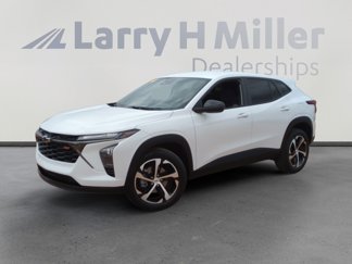 Used 2024 Chevrolet Trax RS w/ Driver Confidence Package image 1