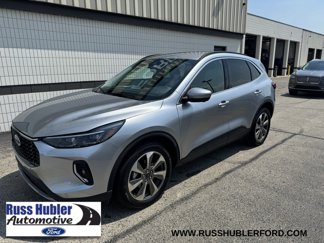 Used 2023 Ford Escape Platinum image 1