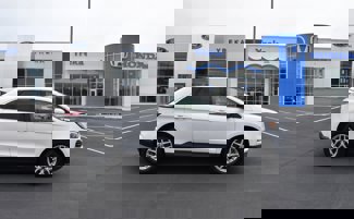 Used 2023 Ford Edge SEL image 1
