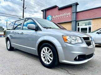 Used 2018 Dodge Grand Caravan SXT w/ Driver Convenience Group image 1