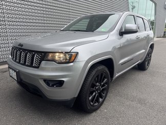 Used 2018 Jeep Grand Cherokee Altitude image 1