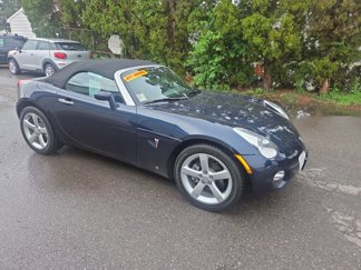Used 2007 Pontiac Solstice Convertible w/ Preferred Package image 1