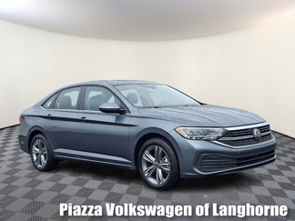 Certified 2023 Volkswagen Jetta SE w/ Panoramic Sunroof Package image 1