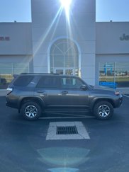 Used 2020 Toyota 4Runner TRD Off-Road Premium image 1