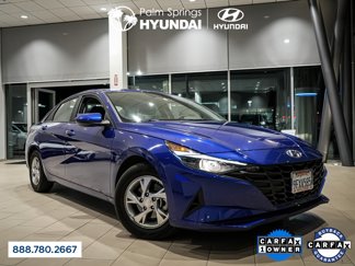 Used 2022 Hyundai Elantra SE w/ Cargo Package image 1