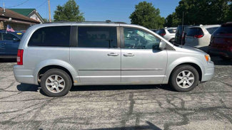 Used 2010 Chrysler Town & Country Touring image 1