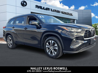 Used 2023 Toyota Highlander XLE image 1