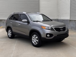 Used 2011 Kia Sorento LX w/ Convenience Pkg image 1