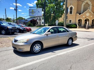 Used 2005 Toyota Camry LE image 1