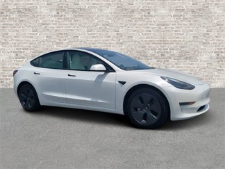 Used 2022 Tesla Model 3 Long Range image 1