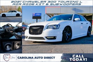 Used 2021 Chrysler 300 Touring L image 1
