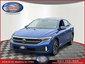 Used 2022 Volkswagen Jetta SEL image 1