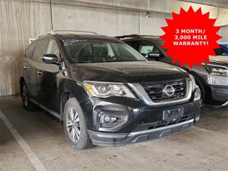 Used 2020 Nissan Pathfinder SV image 1