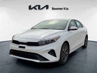 Used 2023 Kia Forte LXS image 1