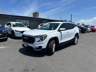 Used 2022 GMC Terrain SLE w/ Driver Convenience Package image 1