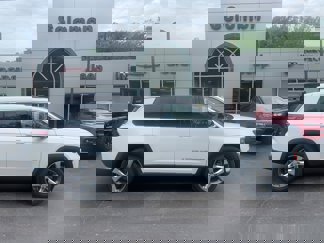 Certified 2021 Jeep Grand Cherokee L Limited w/ Luxury Tech Group II image 1