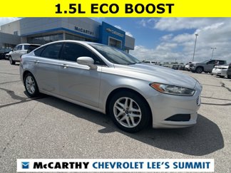 Used 2016 Ford Fusion SE image 1