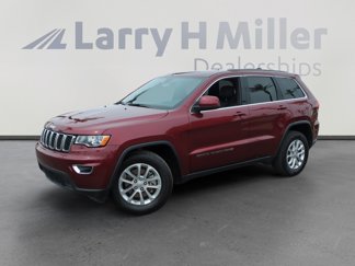 Certified 2022 Jeep Grand Cherokee Laredo X image 1