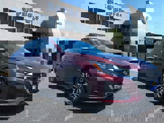 Used 2024 Nissan Altima 2.5 SV image 1