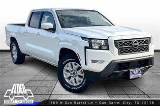 Used 2023 Nissan Frontier SV image 1