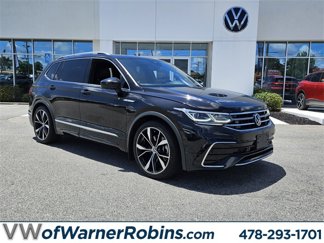 Used 2023 Volkswagen Tiguan SEL R-Line image 1