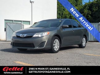 Used 2014 Toyota Camry LE image 1