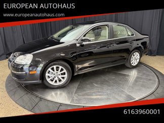 Used 2010 Volkswagen Jetta SEL image 1
