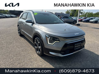 Used 2023 Kia Niro EX Touring image 1