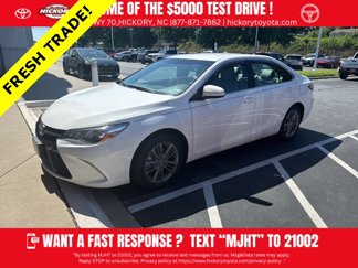 Used 2017 Toyota Camry SE image 1