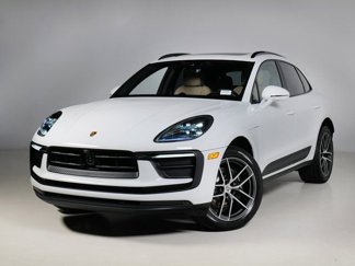 New 2025 Porsche Macan image 1