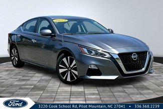 Used 2022 Nissan Altima 2.5 SV image 1