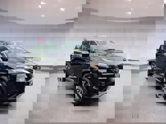 Used 2023 Nissan Rogue SV image 1