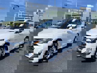 Used 2024 Chevrolet Malibu LT image 1