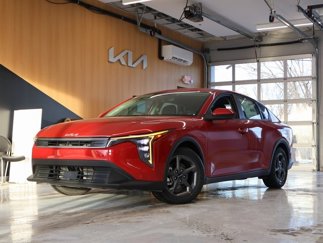 New 2025 Kia K4 LXS image 1