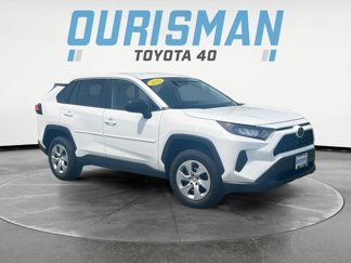 Used 2022 Toyota RAV4 LE image 1