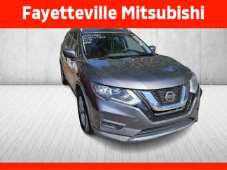 Used 2019 Nissan Rogue SV image 1