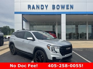 Used 2022 GMC Terrain SLE w/ Driver Convenience Package image 1