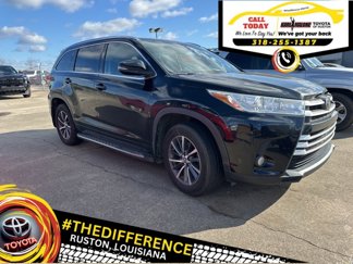 Used 2017 Toyota Highlander XLE image 1