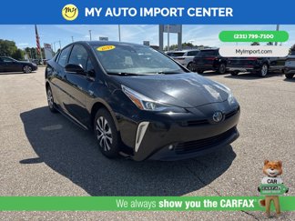 Used 2019 Toyota Prius LE image 1