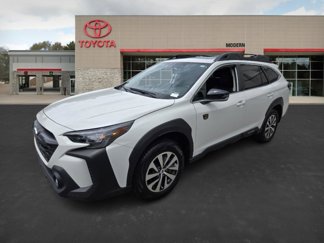 Used 2024 Subaru Outback Premium image 1
