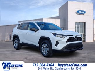 Used 2022 Toyota RAV4 LE image 1