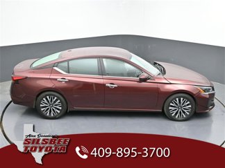 Used 2023 Nissan Altima 2.5 SV image 1