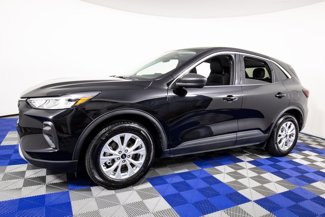 Used 2024 Ford Escape Active image 1