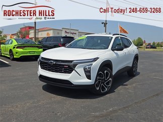 Used 2024 Chevrolet Trax RS w/ Sunroof Package image 1