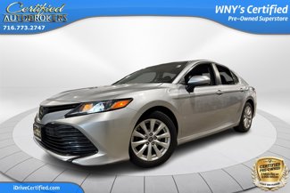 Used 2018 Toyota Camry LE image 1